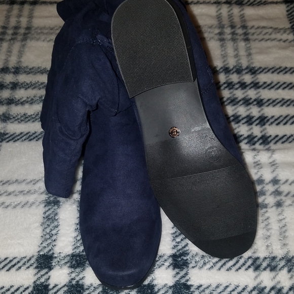 East 5th midnight blue boots - Picture 2 of 2